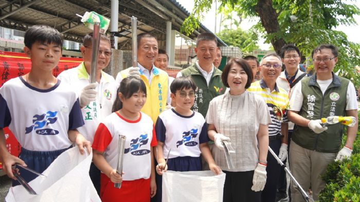 屏東縣志工齊心協力防疫,登革熱孳生源清除誓師大會熱烈展開 屏東縣志工齊心協力防疫,登革熱孳生源清除誓師大會熱烈展開
